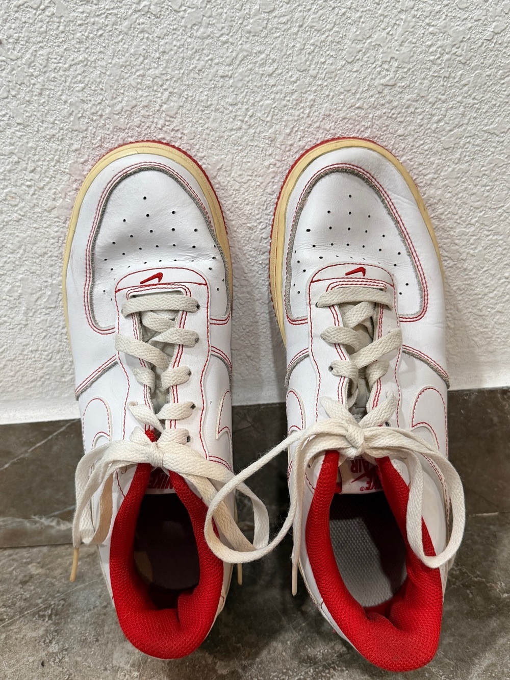 Nike White and Red Kids Low-Top Sneakers - Picture 4 of 6